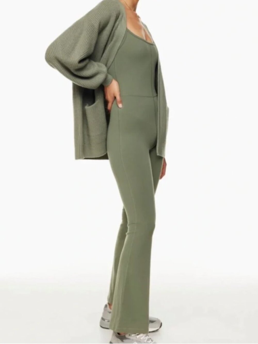 Aritzia Wilfred Free Flare Workout Jumpsuit Sage Green Women's Size Small